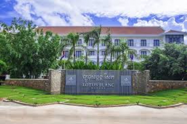 Lotus Blanc Hotel & Resort