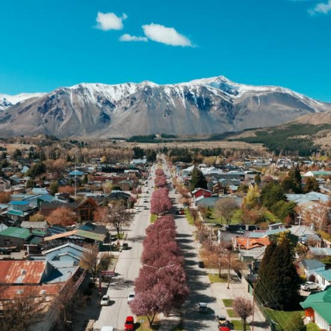 Bariloche y Esquel - 11 de Octubre